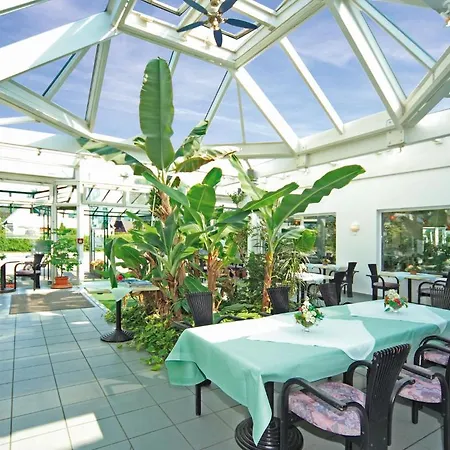 Hotel-cafe Kampe 3*