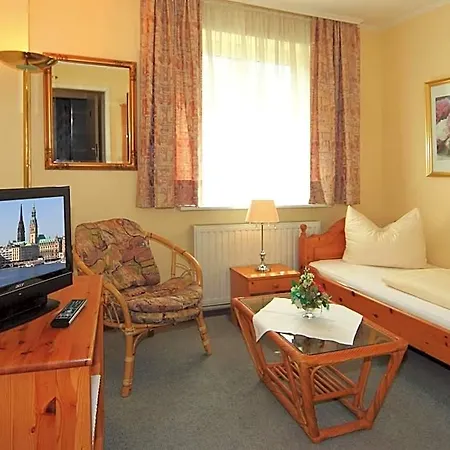 Otel Hotel-cafe Kampe